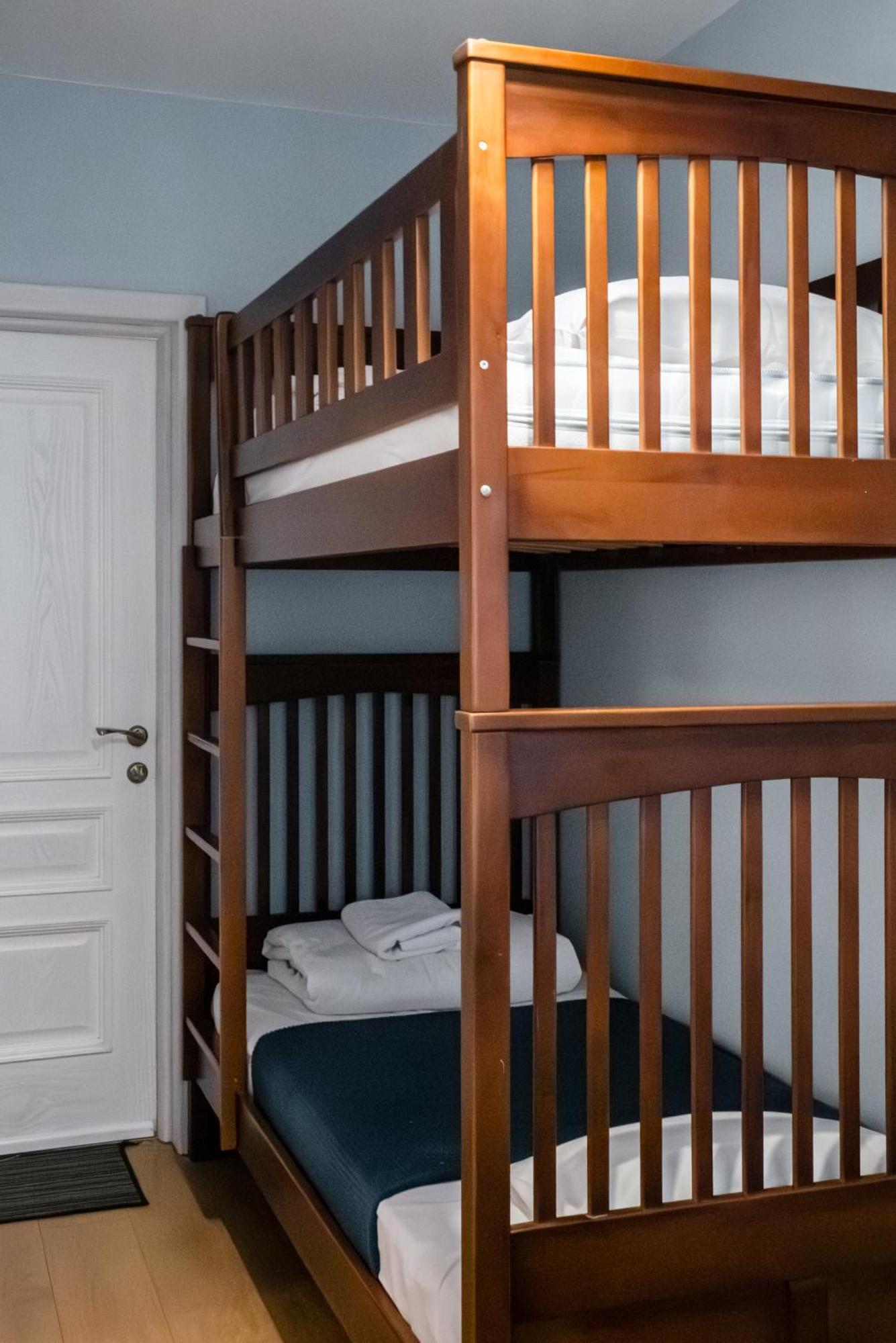 Gar'Is Hostel Lviv Ngoại thất bức ảnh