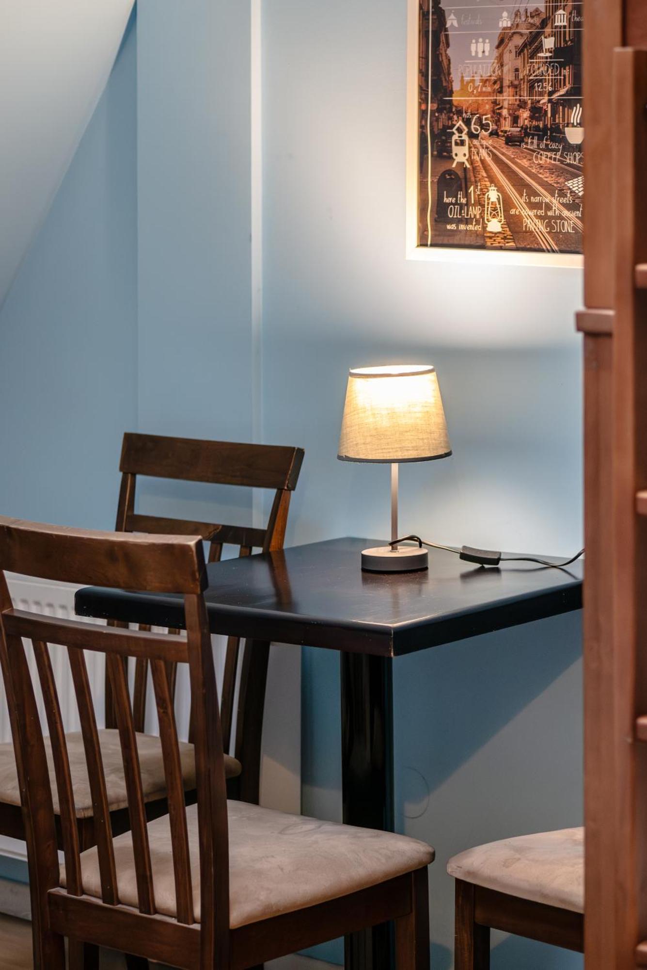 Gar'Is Hostel Lviv Ngoại thất bức ảnh