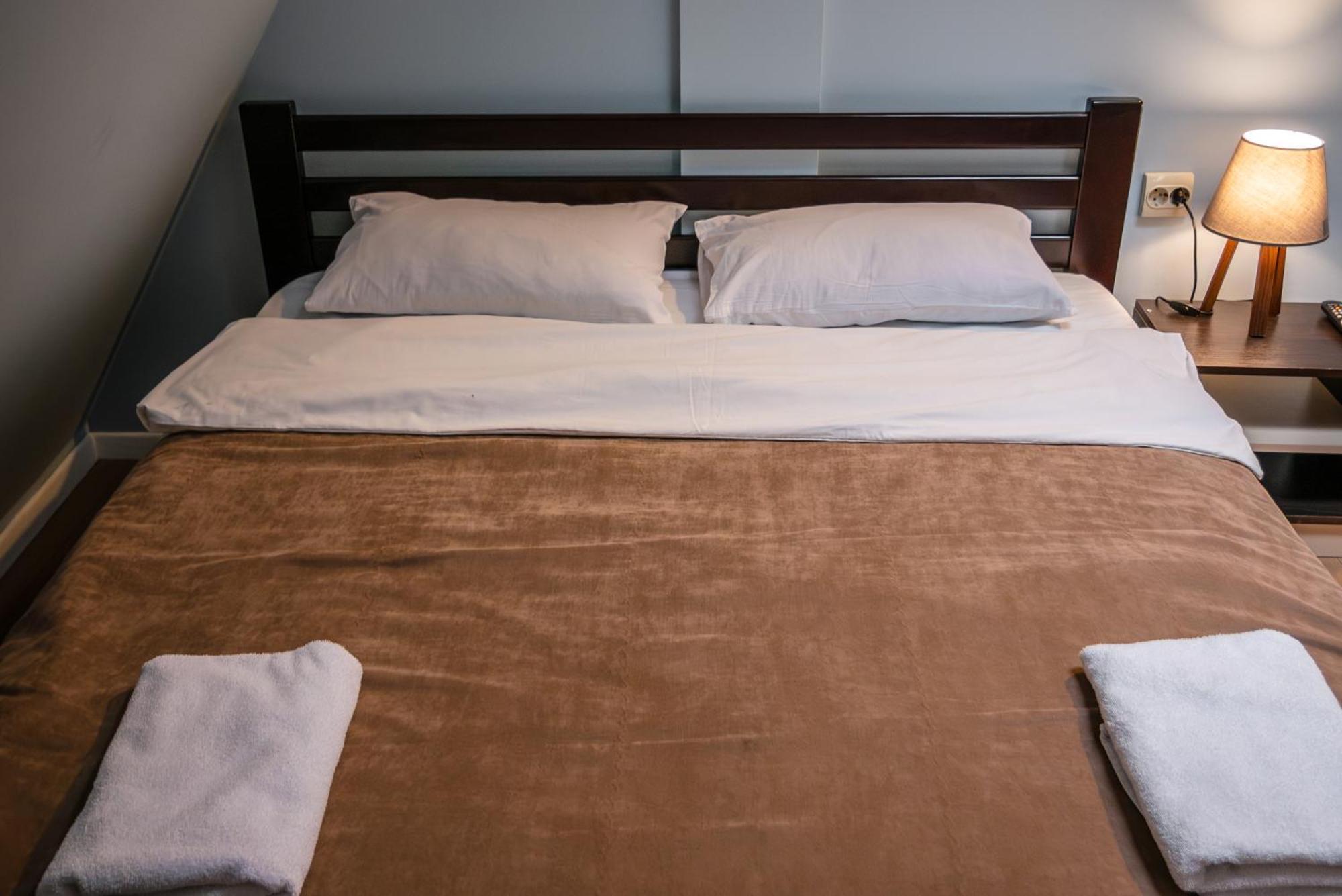 Gar'Is Hostel Lviv Ngoại thất bức ảnh