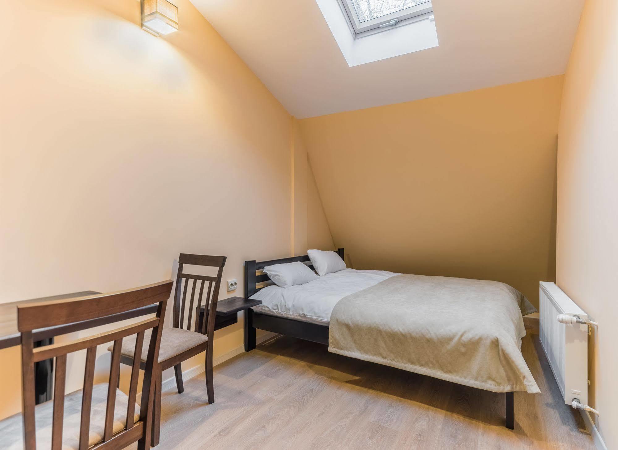 Gar'Is Hostel Lviv Ngoại thất bức ảnh